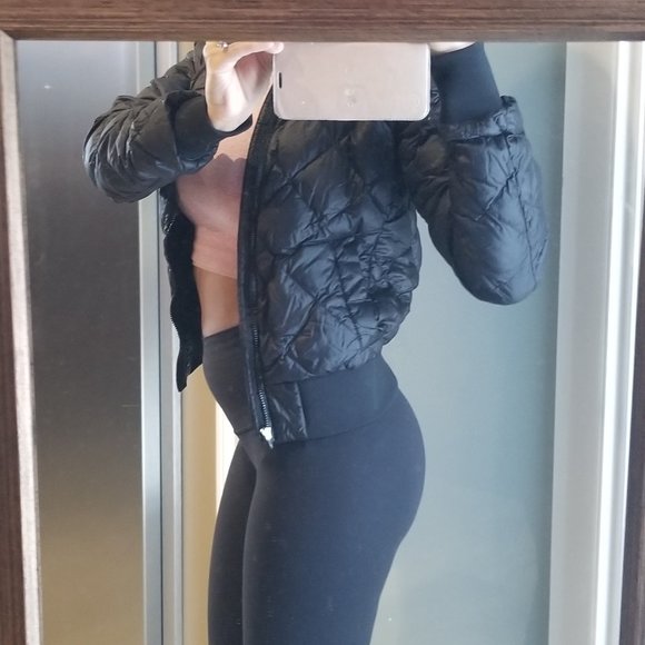 Aritzia TNA League Jacket Puffer - Picture 2 of 6